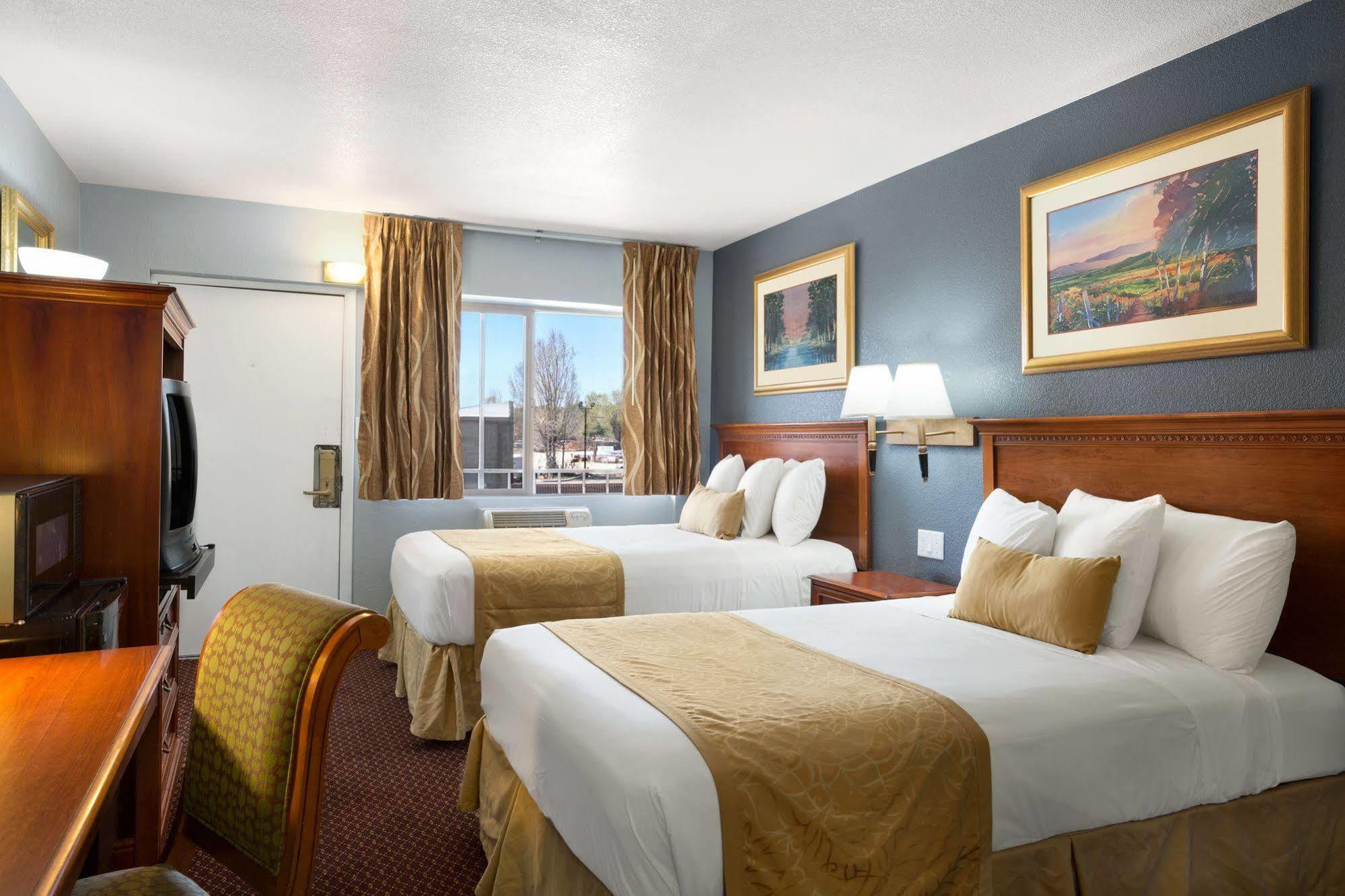 Travelodge By Wyndham Flagstaff Near I-40 Exterior foto